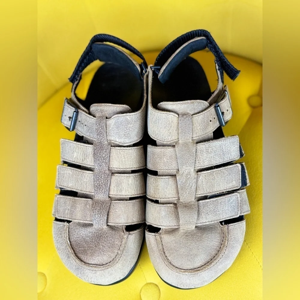 SAS Endeavor Iron Tan Color Leather Sandals. Men's 9 1/2